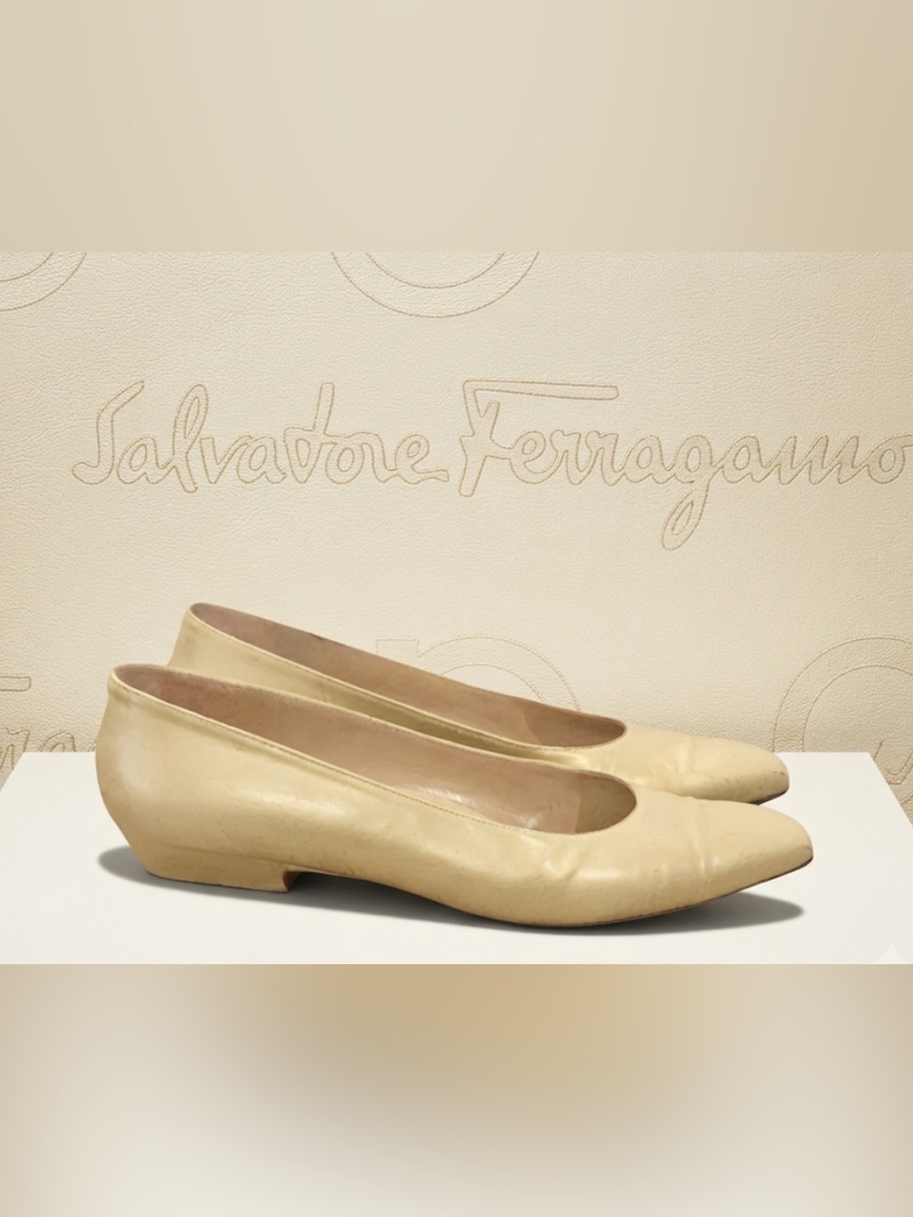 Authentic Salvatore Ferragamo vtg leather heels 7